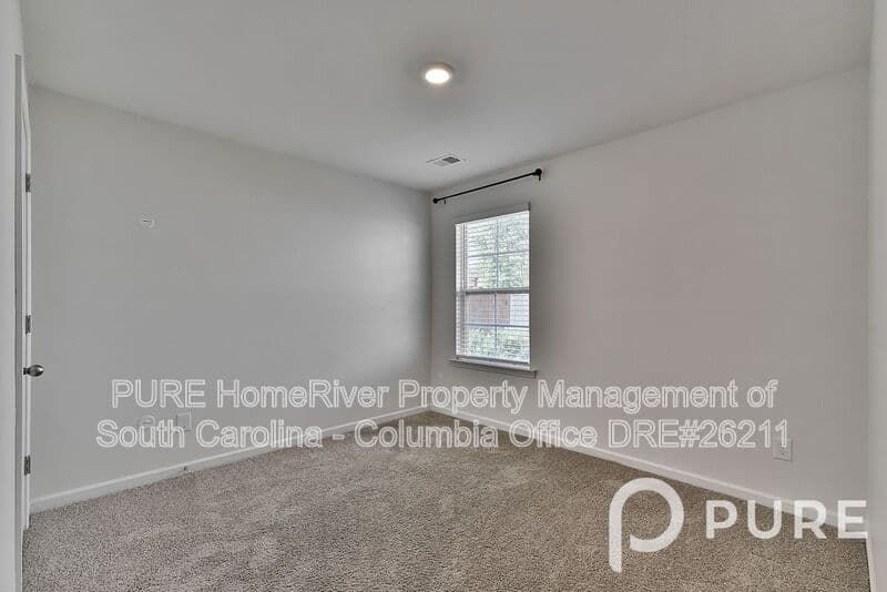 Lugoff House: 173 Rippling Way