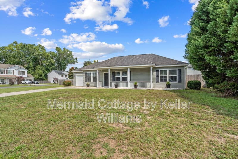 Beaufort House: 50 Spearmint Cir