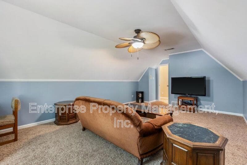 Collierville House: 10290 Shrewsbury Run Way