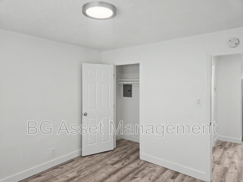 Richmond Condo: 1448 Merced St