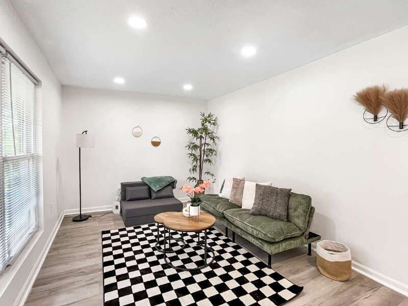Pooler House: 1224 Crawford Way