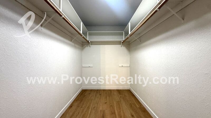 Victorville House: 13043 4th Ave