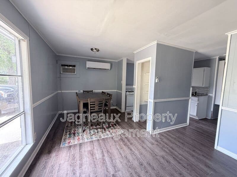 Lake Charles House: 4125 Legendre St