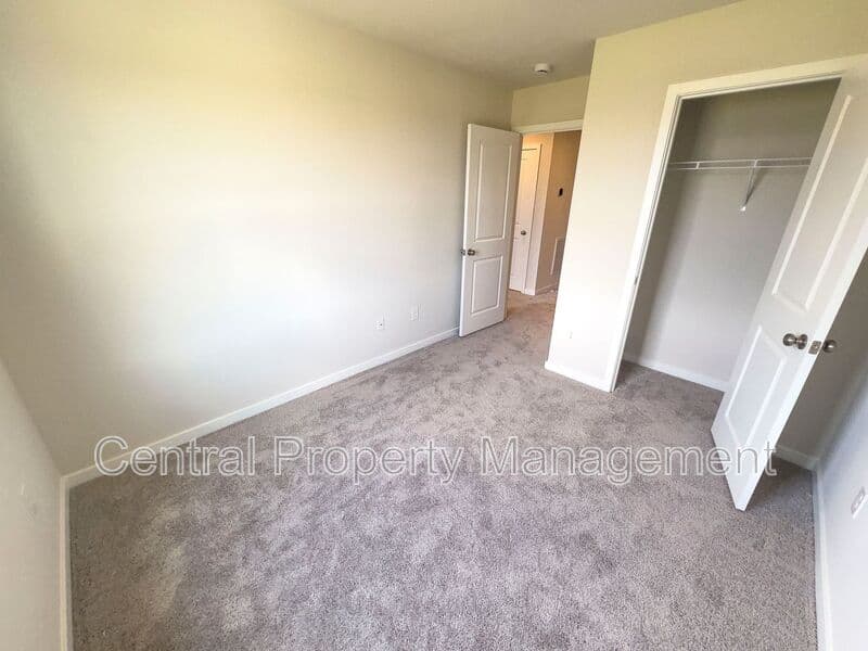 Spartanburg House: 6014 Tavener Drive