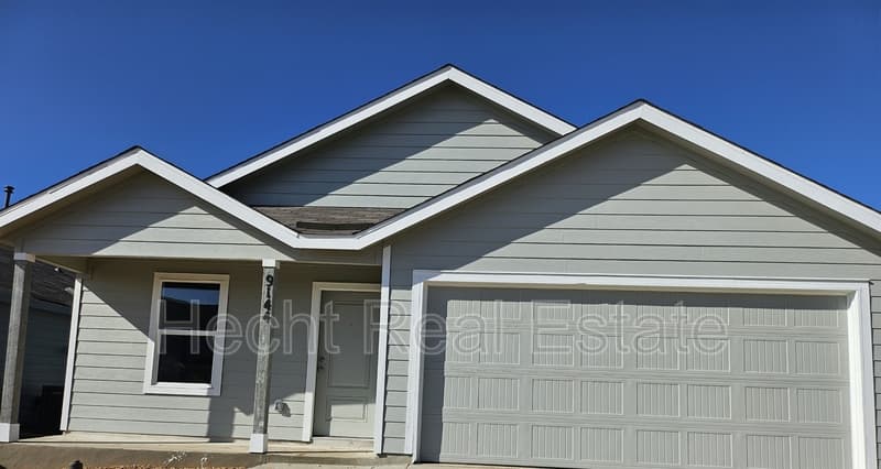 Seguin House: 9144 Luciano Place
