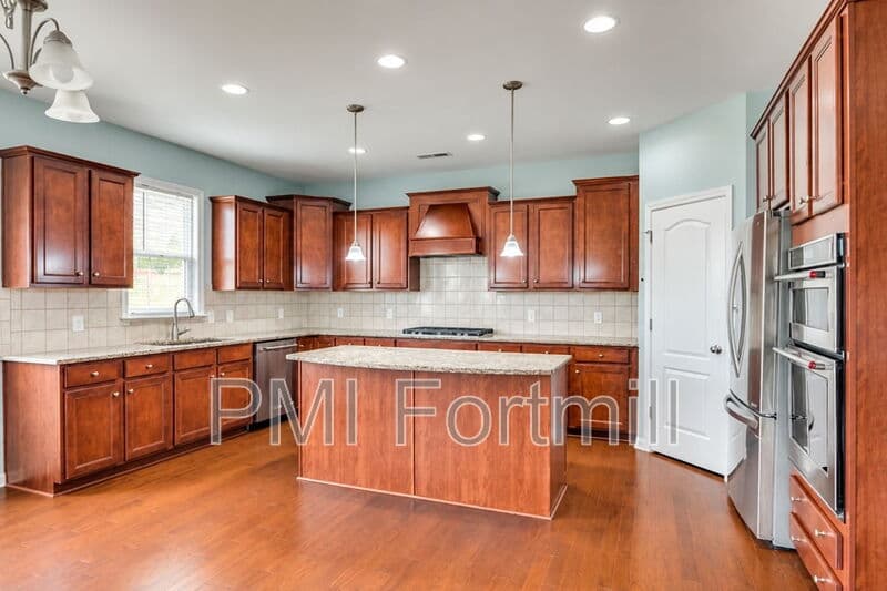 Fort Mill House: 1080 Crescent Moon Dr