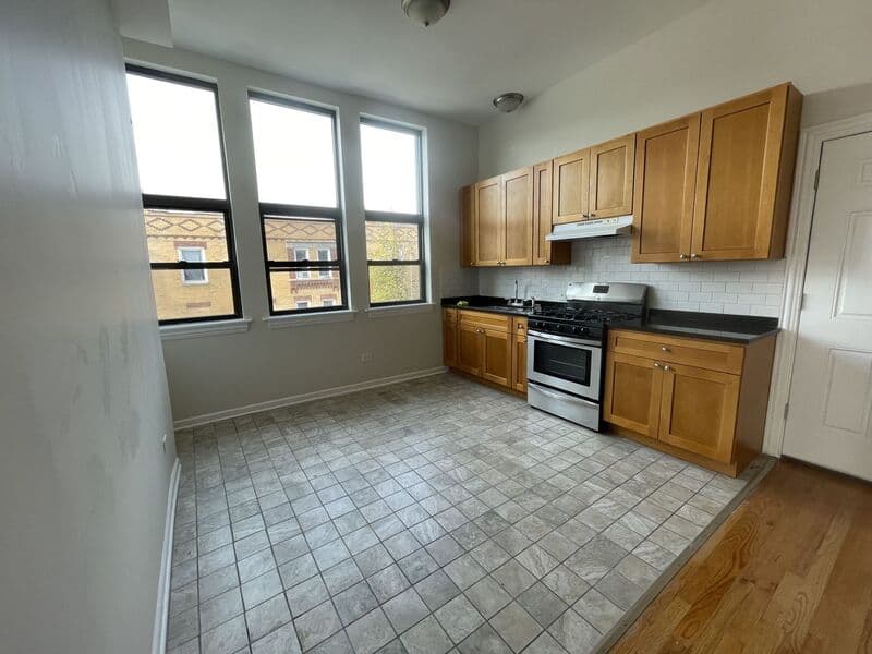 Chicago Condo: 4058 W. Armitage