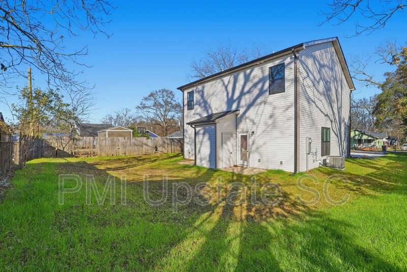 Greenville Townhome: 107 Virginia Avenue