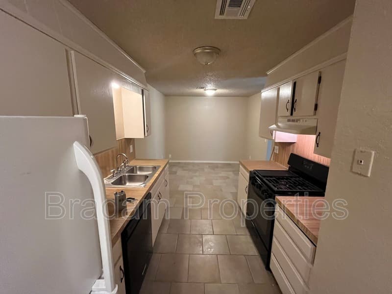 Tulsa Condo: 5981 East 25th Pl