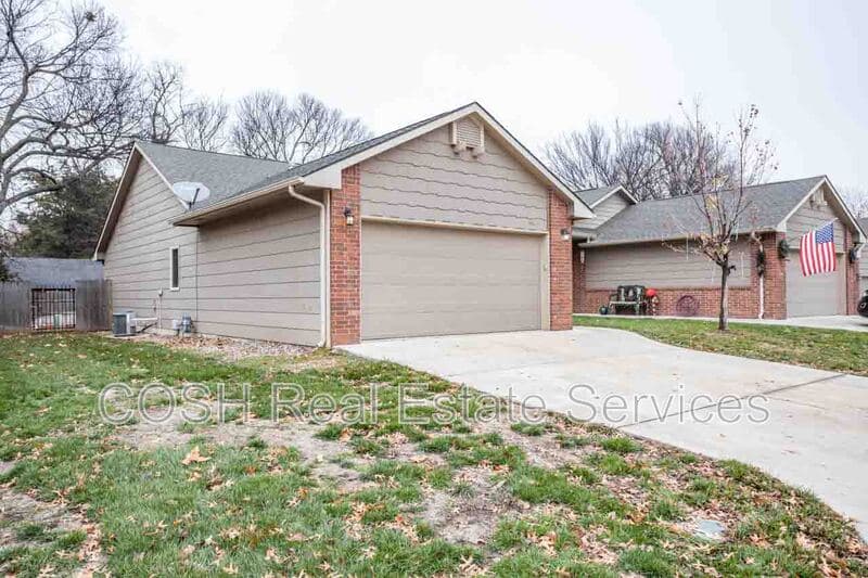 Colwich Condo: 406 North Colorado Avenue - F
