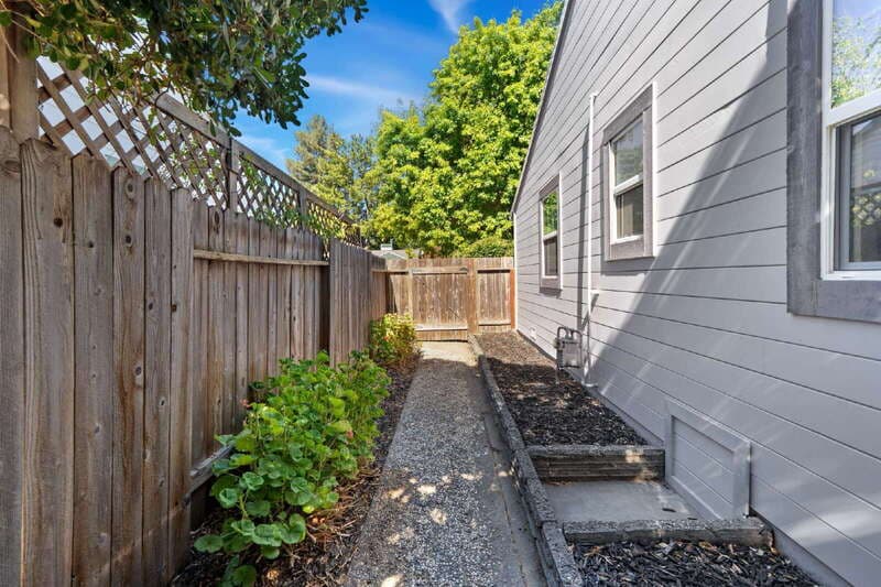 Sacramento House: 4311 Cabrillo Way