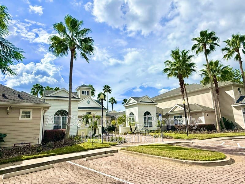 Winter Garden Condo: 417 Southern Pecan Circle