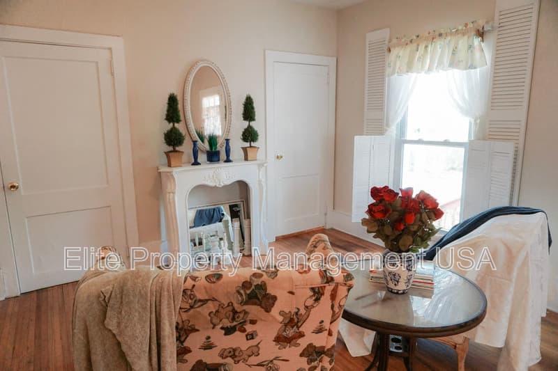 Lula Condo: 5904 Wall Street
