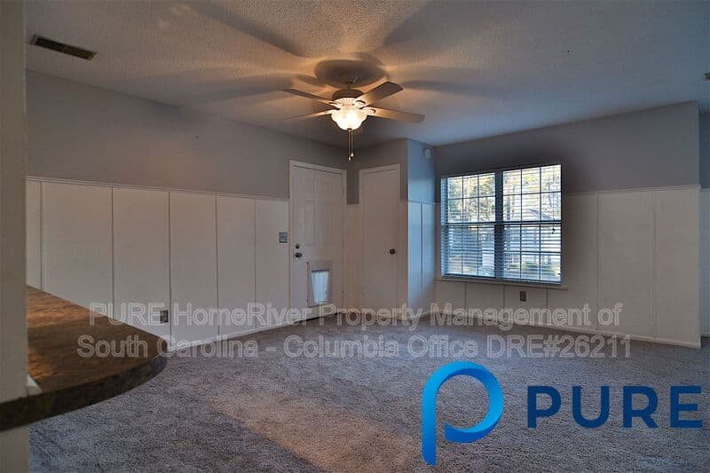 Columbia House: 17A Battery Walk Ct