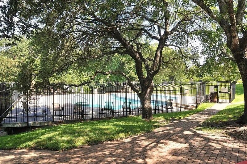 Austin Condo: 1015 E Yager Ln