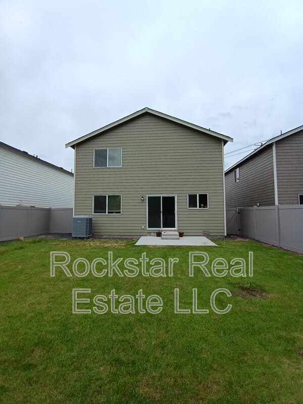 Spokane House: 109 W Goldenrod Ave