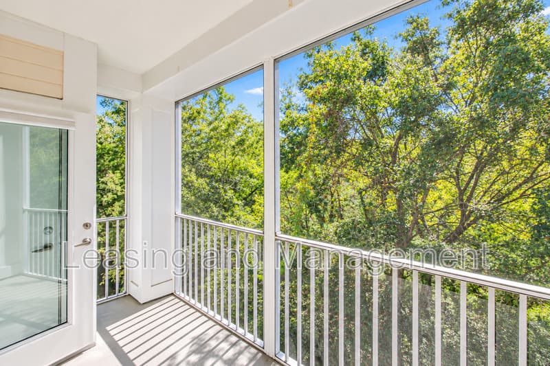 Charleston Condo: 1755 Central Park Road