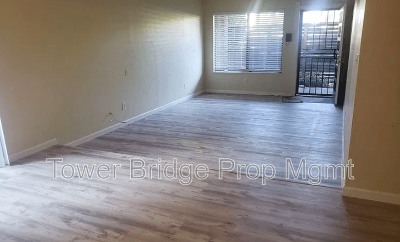 Sacramento Condo: 5402 Olympic Way