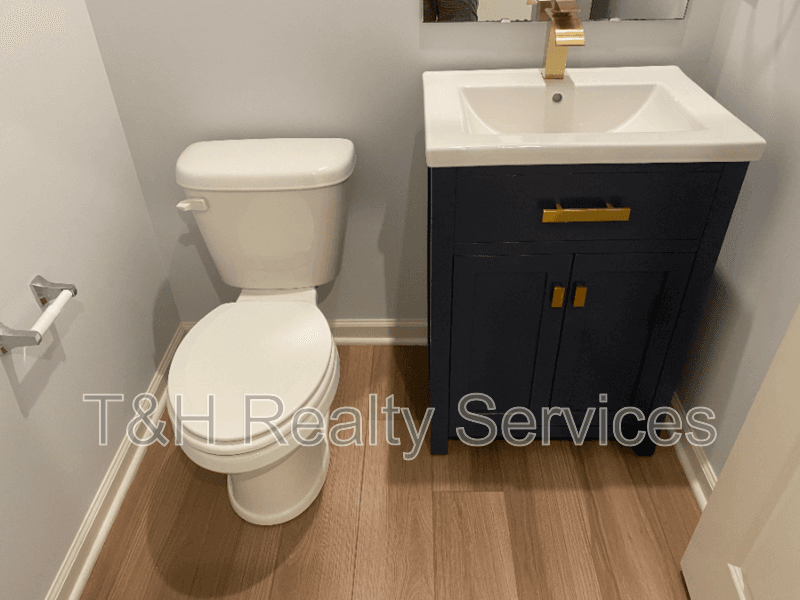 Fishers House: 14073 Tenbury Way