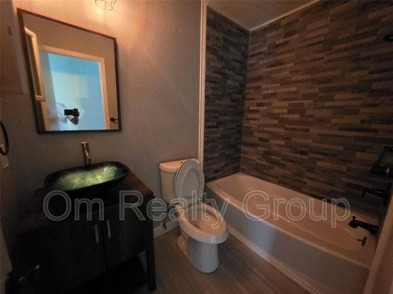 Katy House: 1115 Rock Canyon Drive