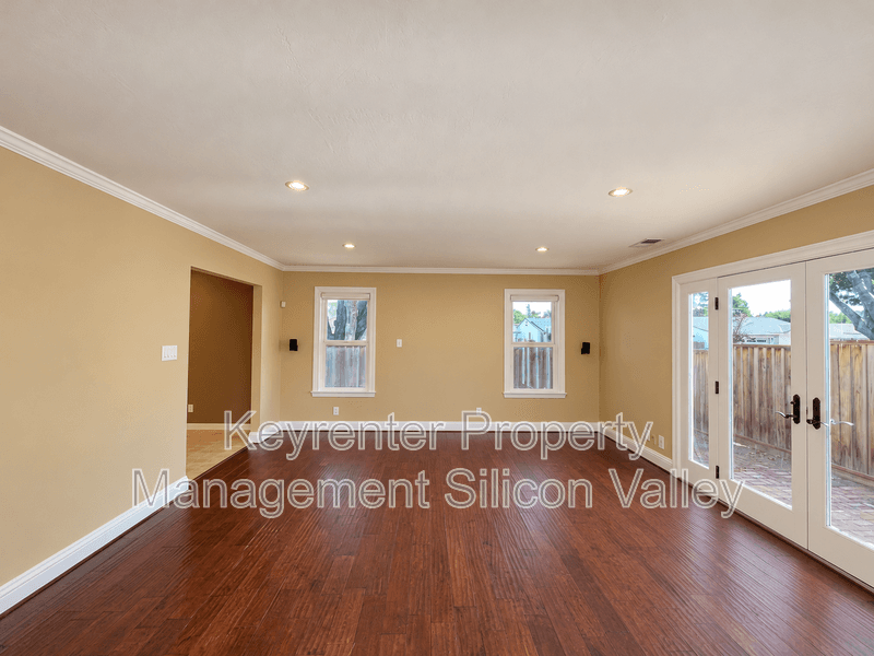 San Jose House: 4408 Bucknall Rd
