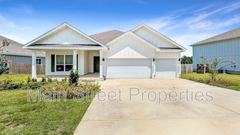 Pensacola House: 10836 Blacktail Loop