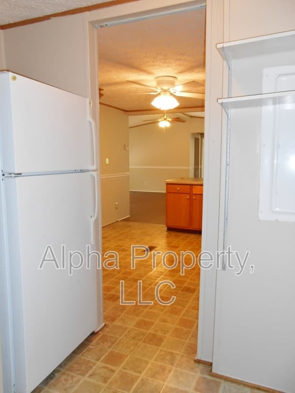 Spartanburg House: 1301 Carolina Country Club Road