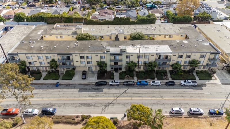 Los Angeles Condo: 12500 Culver Boulevard - 227