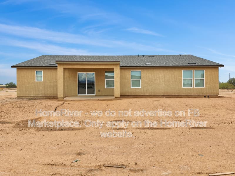 Arizona City House: 13211 S Jamaica Cir