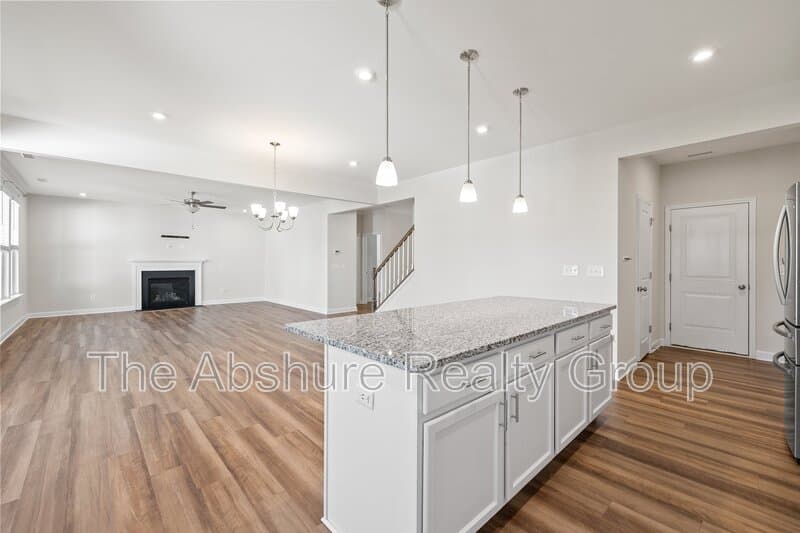 Fuquay-Varina House: 1511 Woodland Knoll Court