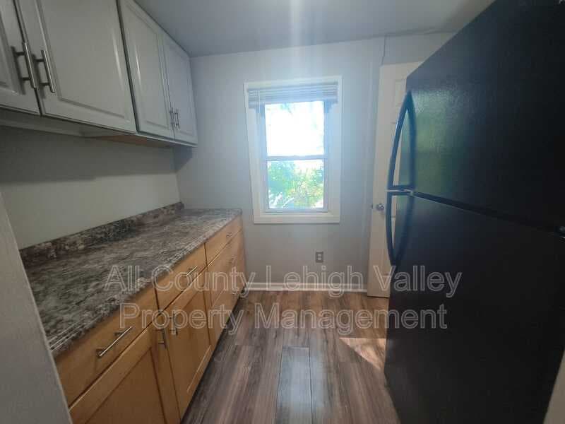 Bethlehem House: 934 Vernon St
