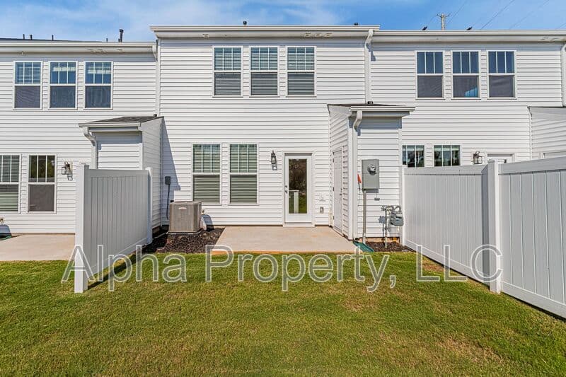 Greenville Townhome: 302 Marston Ln