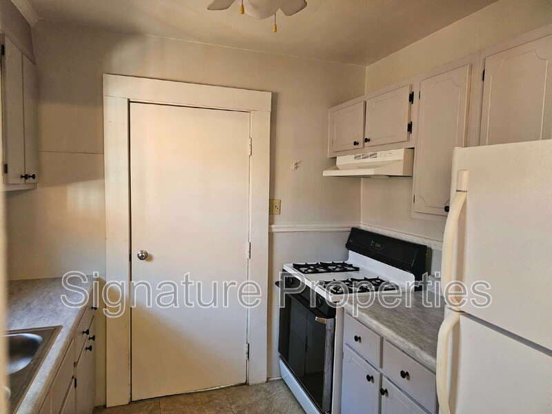 Richmond Condo: 903 Lake Rd