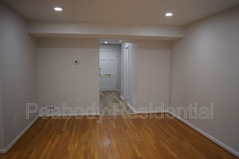 Alexandria House: 1013 N Vail St