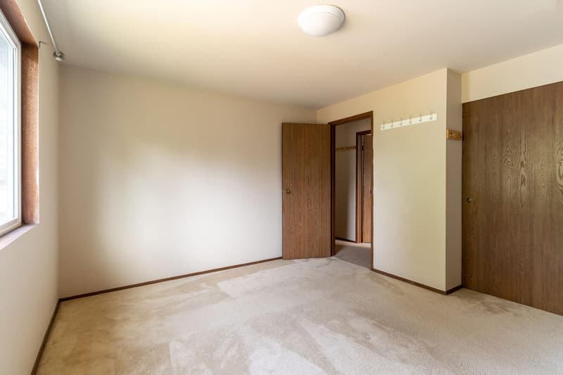 Lynnwood House: 4221 152nd PL SW