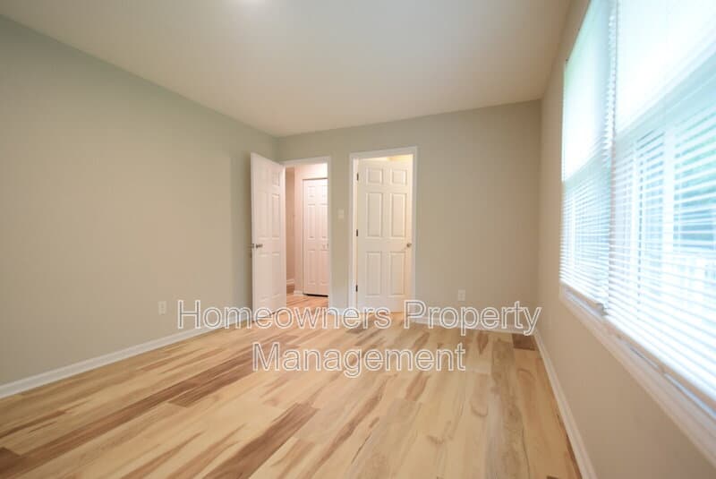Fayetteville House: 4408 Chesterbrook Dr