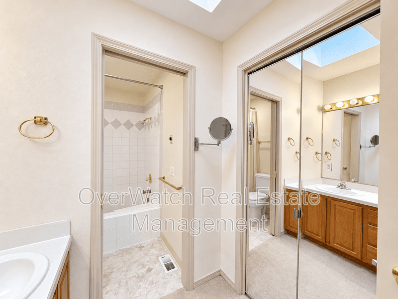 Anchorage House: 2523 Brook Hill Cir