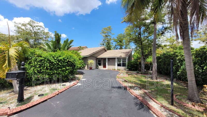 Coral Springs House: 1309 NW 89th Dr