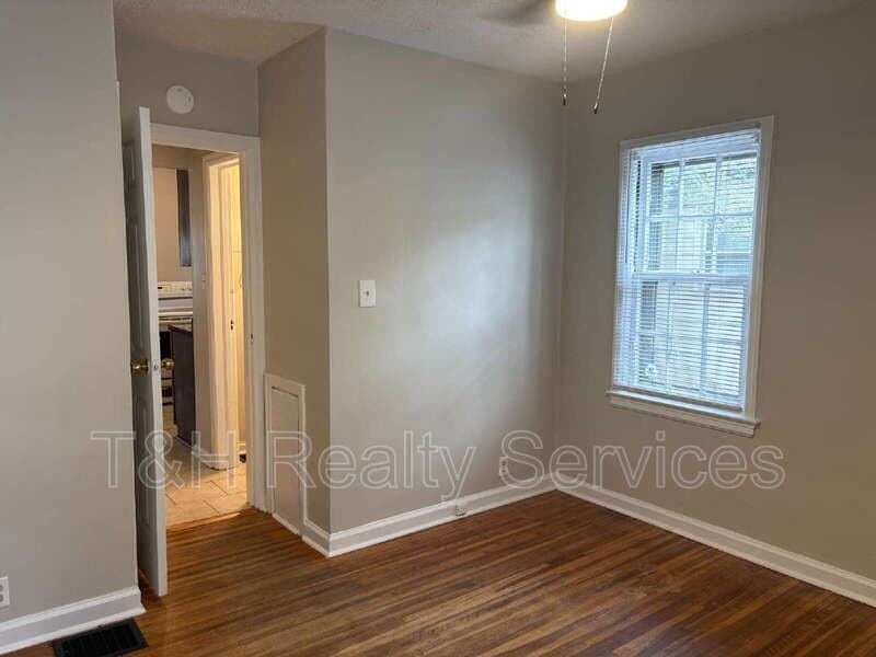 Indianapolis Condo: 2106 East 46th Street