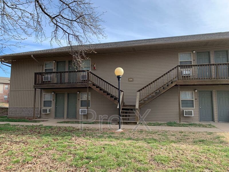 Joplin House: 924 N Goetz Blvd