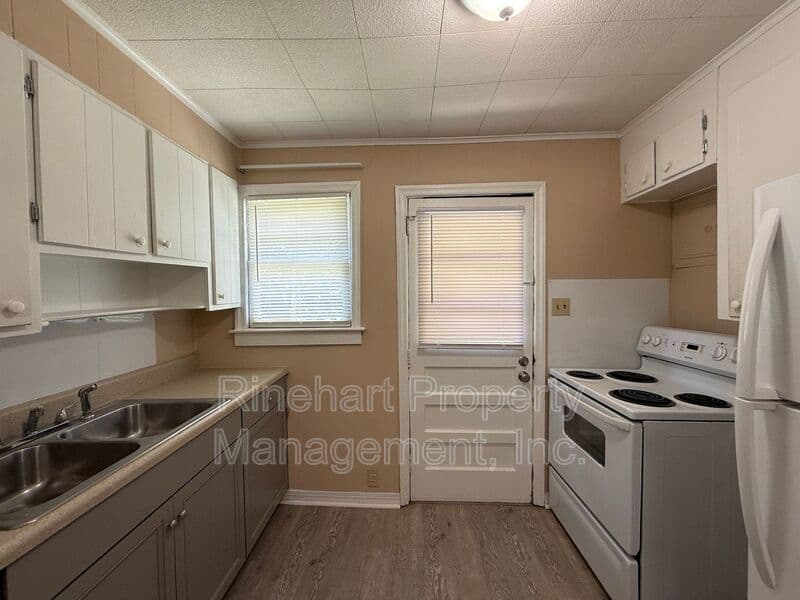 Rock Hill House: 1343 Steed Street