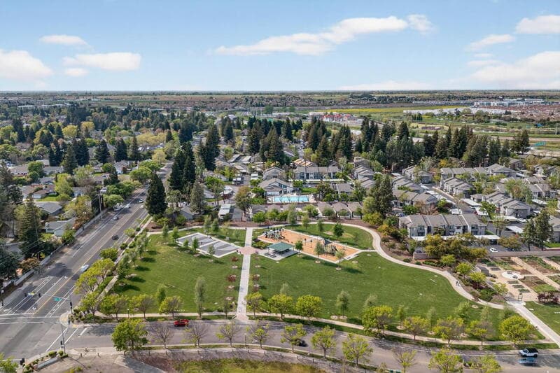 Sacramento Condo: 251 Del Verde Cir