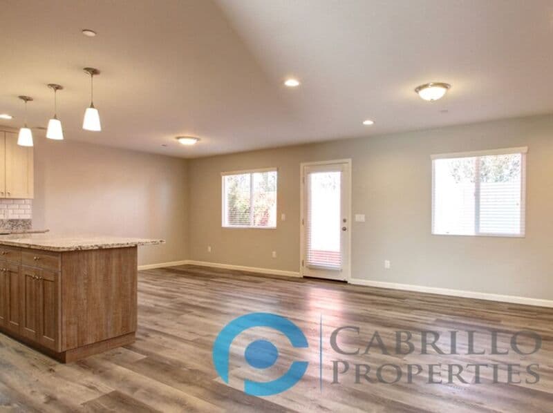 Lemon Grove House: 3050 Julielynn Way