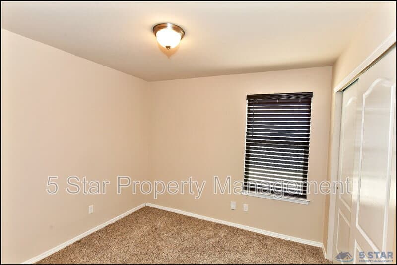 Horizon City House: 916 Villa Seca Dr !!