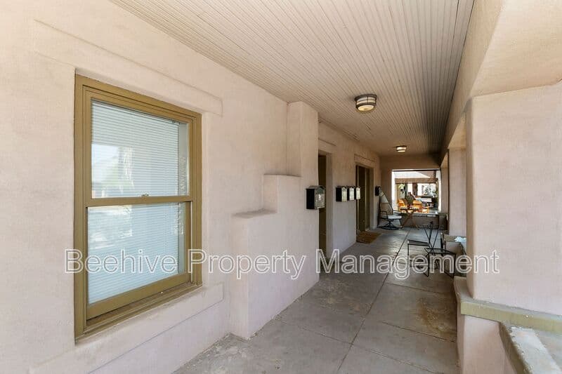 Phoenix House: 1301 W Monroe St
