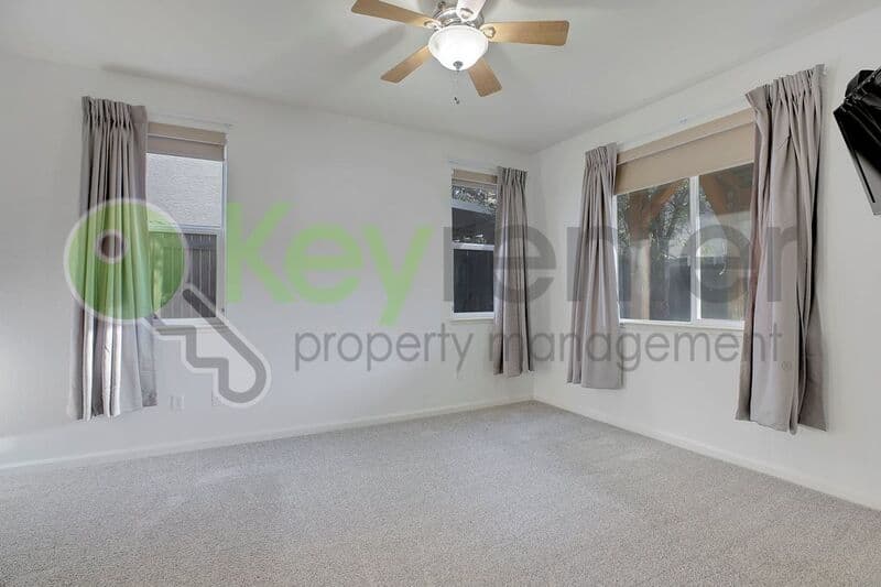 Roseville House: 1233 Manza Circle