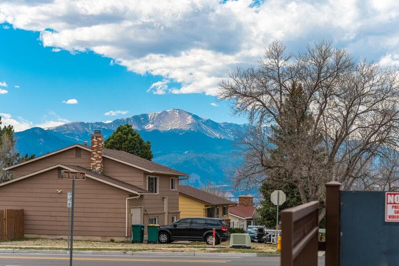 Colorado Springs Condo: Iron Horse Villas Point