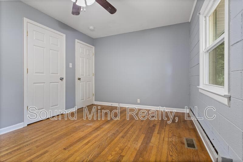 Raleigh House: 719 Woodland Rd