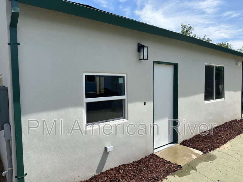 Sacramento House: 5403 Martin Luther King Jr Blvd