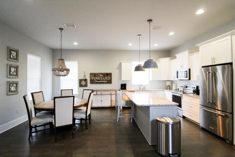 Miramar Beach House: 283 Lakeland Drive
